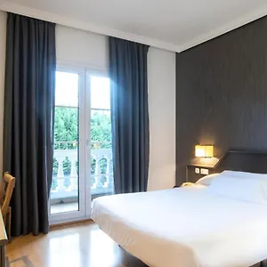 Otel Urdanibia Park ***